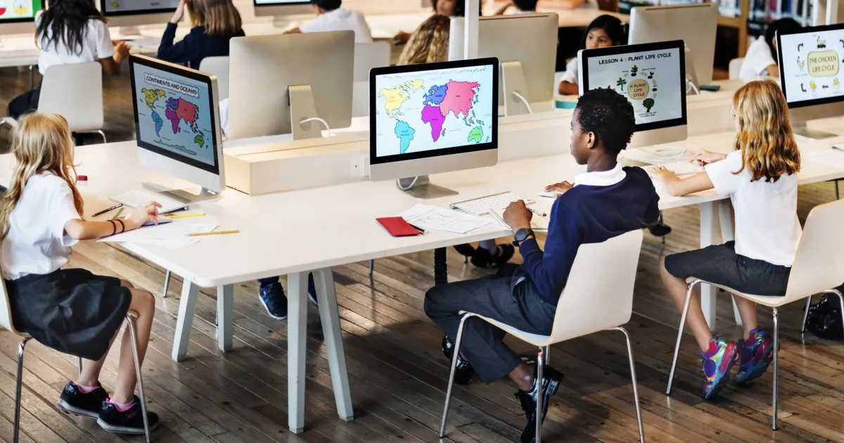 Educação e Tecnologia: A Sinergia Transformadora no Aprendizado Infantil