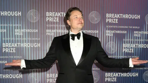 Elon Musk: O Primeiro a Superar os US$ 400 Bilhões em Patrimônio