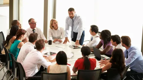 Estratégias de delegação eficaz para aumentar a produtividade da equipe